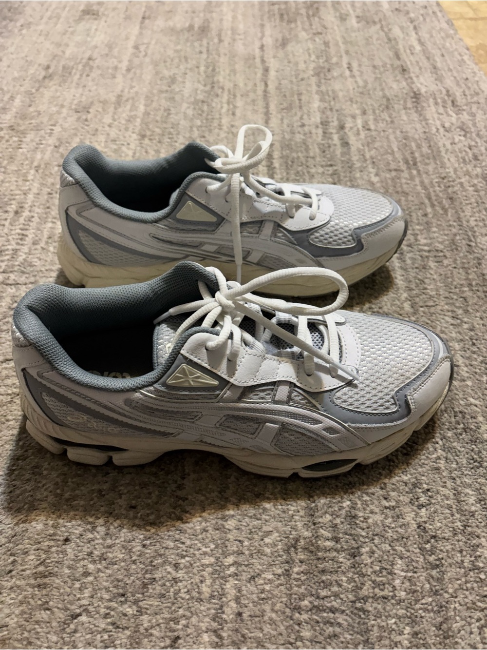 Asics Men’s Shoes - Picture 3 of 5